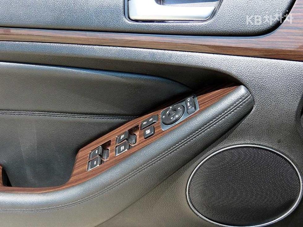 Kia K7 — miniaturë 11