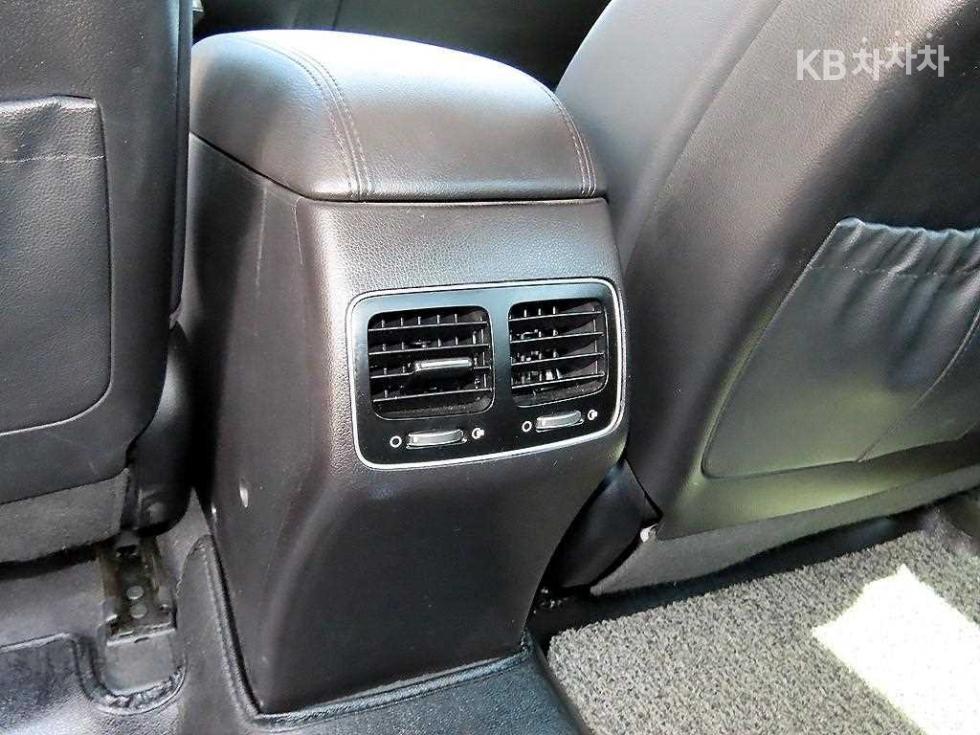 Kia K7 — miniaturë 15