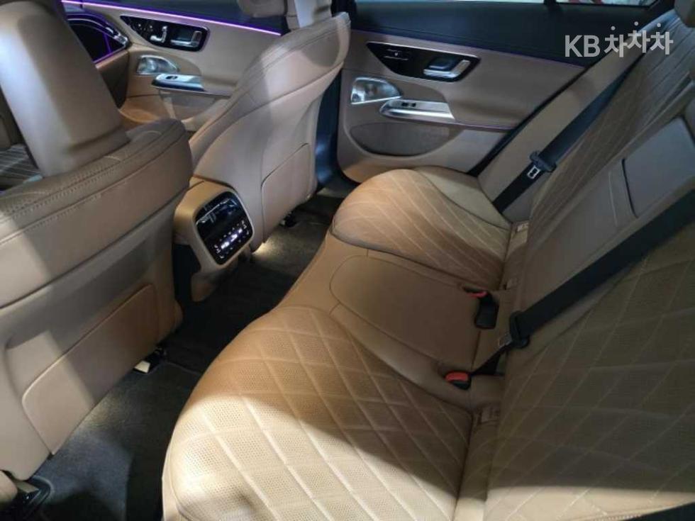 Mercedes-Benz E-klasse — miniaturë 13
