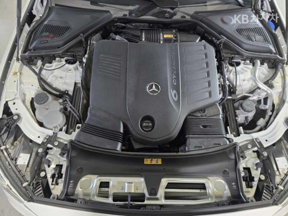 Mercedes-Benz E-klasse — miniaturë 16