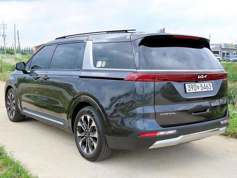 Kia Carnival — miniaturë 3