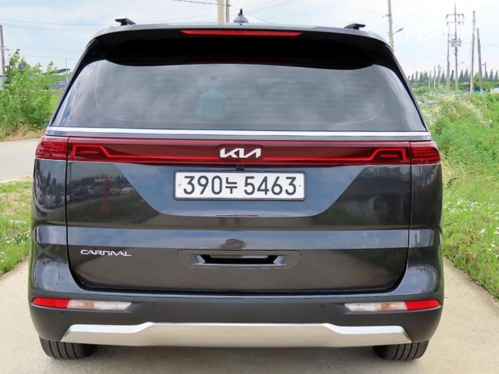 Kia Carnival — miniaturë 4
