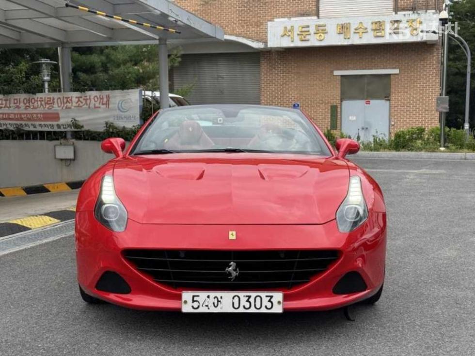 Ferrari California — miniaturë 3