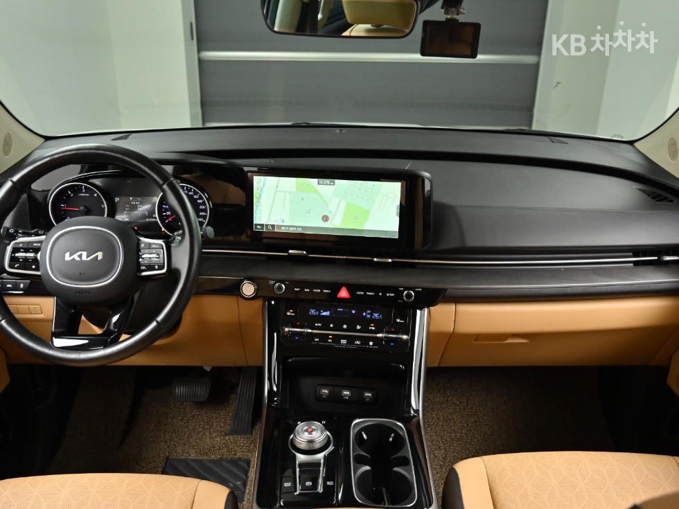 Kia Carnival — miniaturë 7