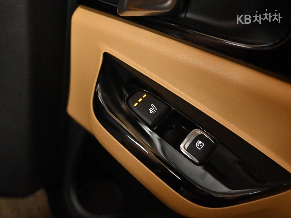 Kia Carnival — miniaturë 16