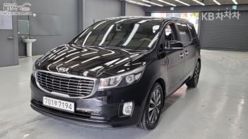 Kia Carnival 11  seats  diesel  luxury — foto 1