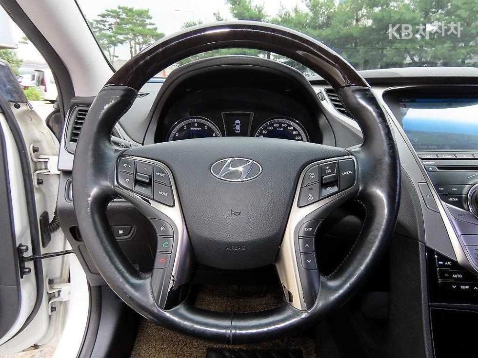 Hyundai Grandeur — miniaturë 8