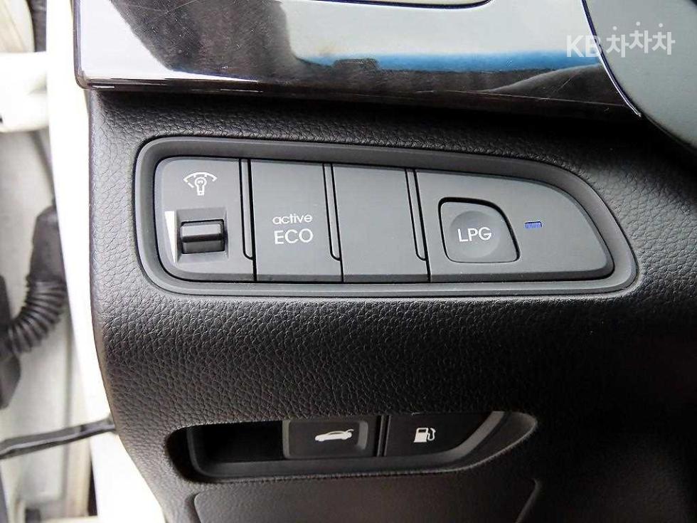 Hyundai Grandeur — miniaturë 12