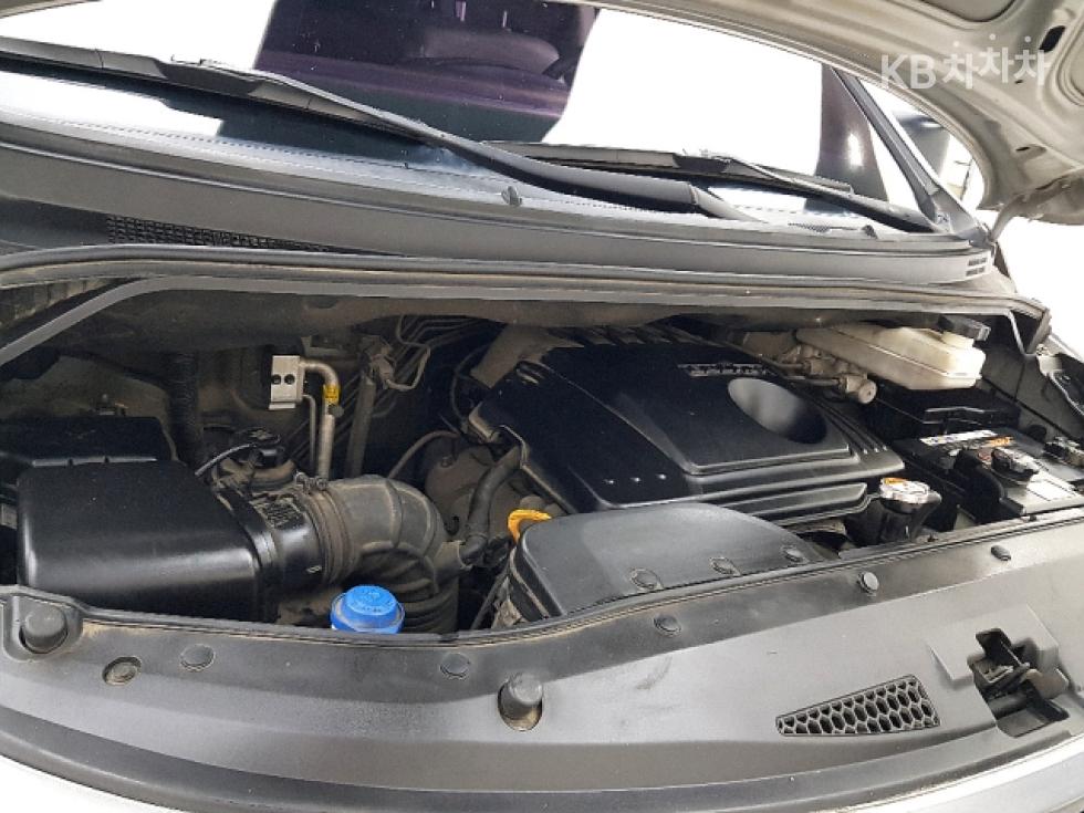Hyundai Starex — miniaturë 6