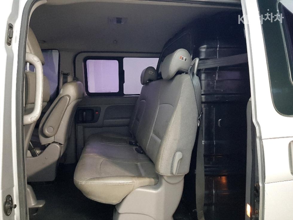 Hyundai Starex — miniaturë 9