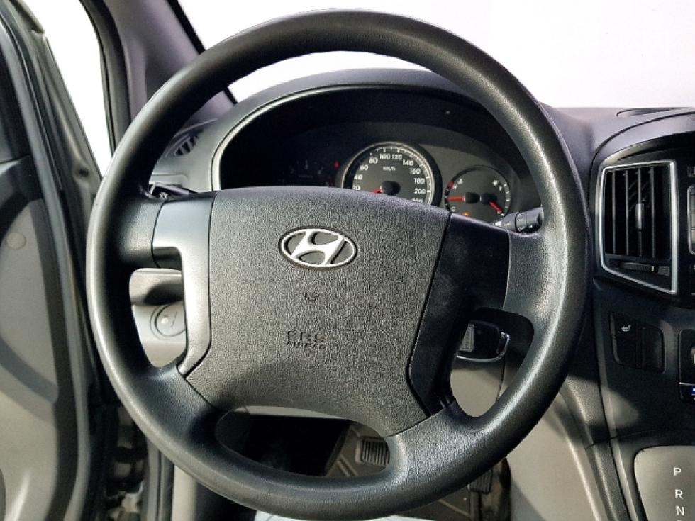 Hyundai Starex — miniaturë 13