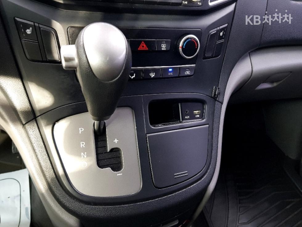 Hyundai Starex — miniaturë 15