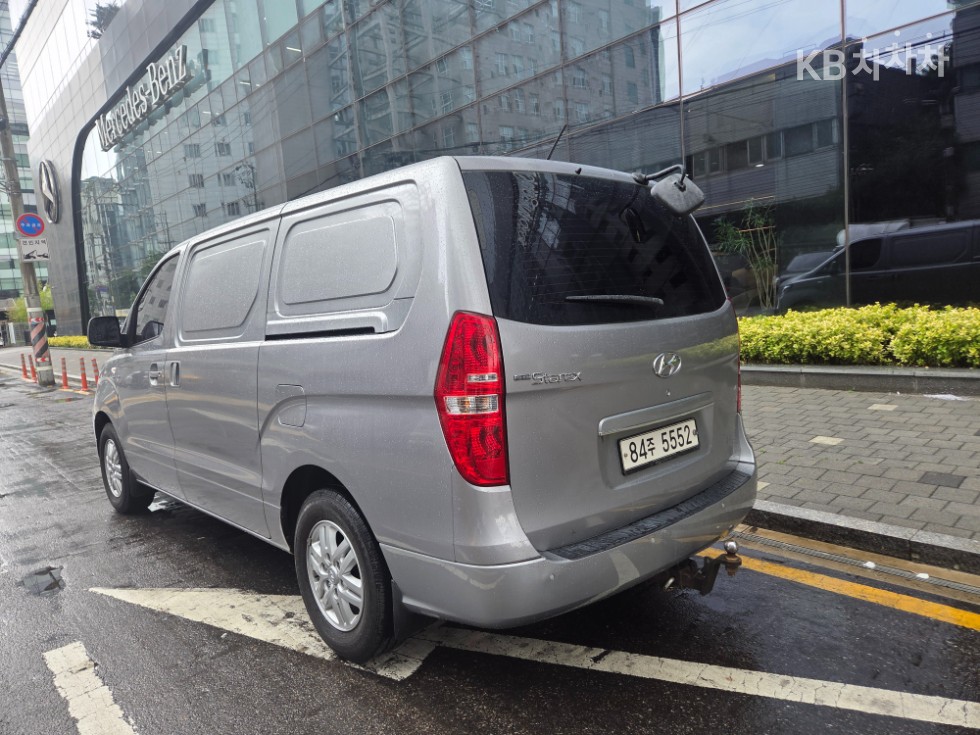 Hyundai Starex — miniaturë 4