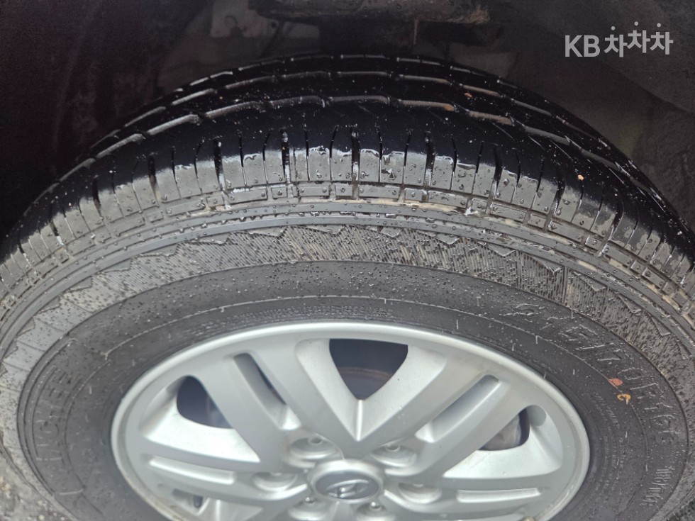Hyundai Starex — miniaturë 12