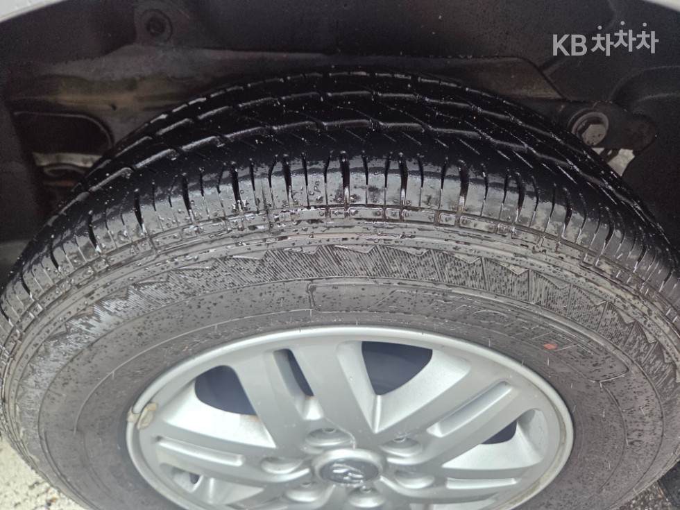 Hyundai Starex — miniaturë 13