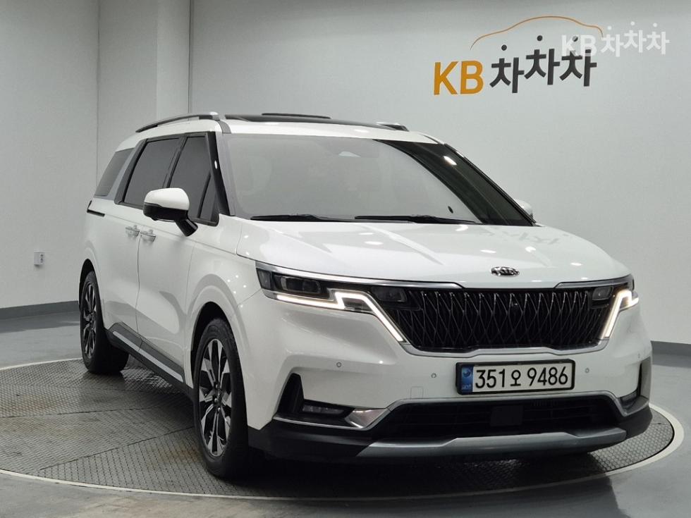 Kia Carnival — miniaturë 4