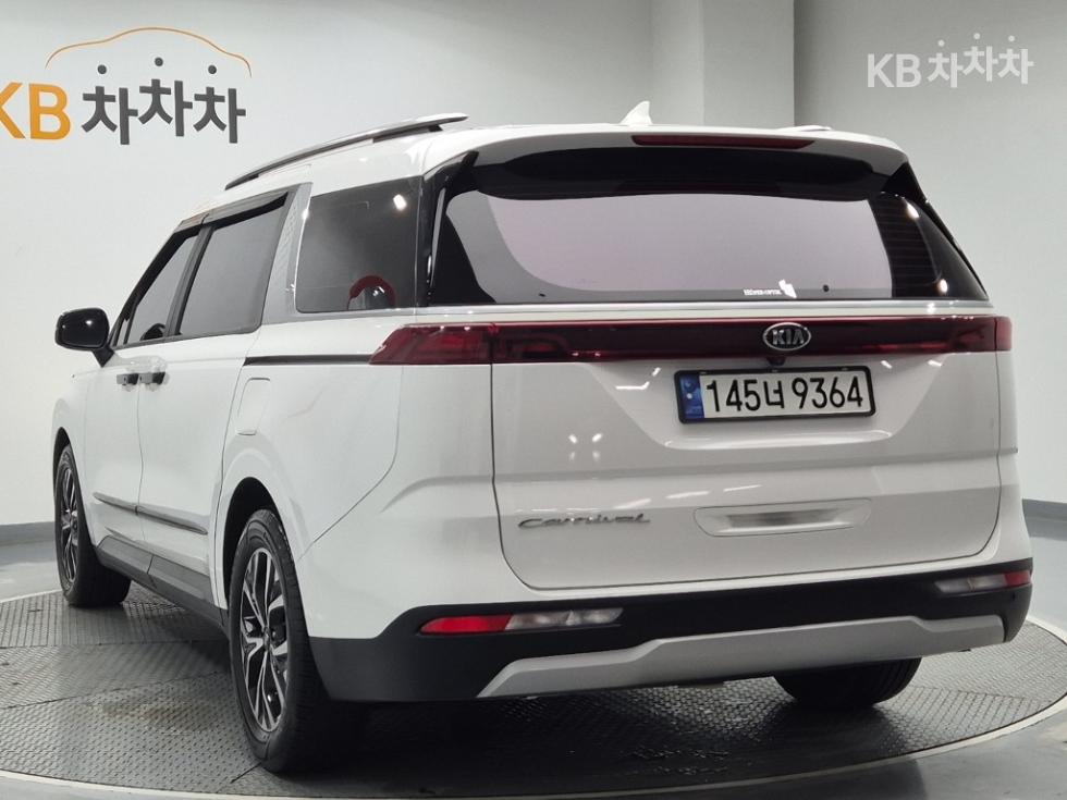 Kia Carnival — miniaturë 2