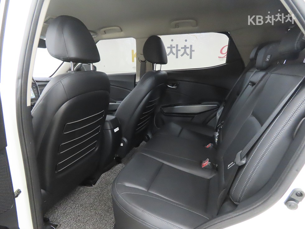 SsangYong Tivoli — miniaturë 6