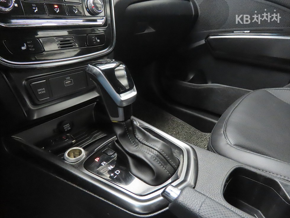 SsangYong Tivoli — miniaturë 11