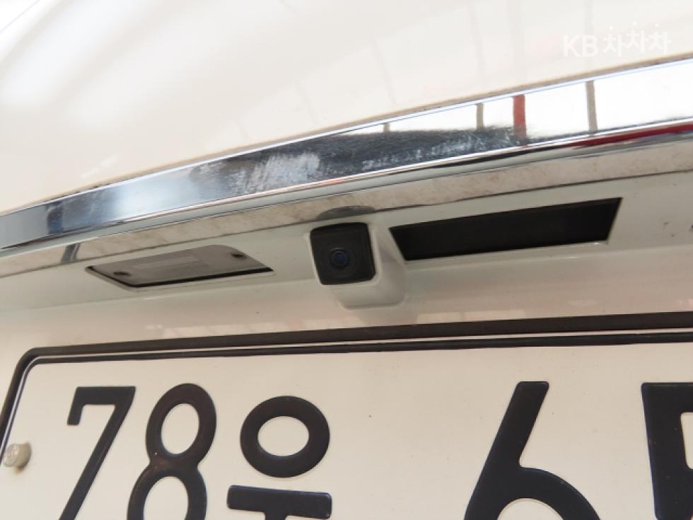 Kia Carnival — miniaturë 16