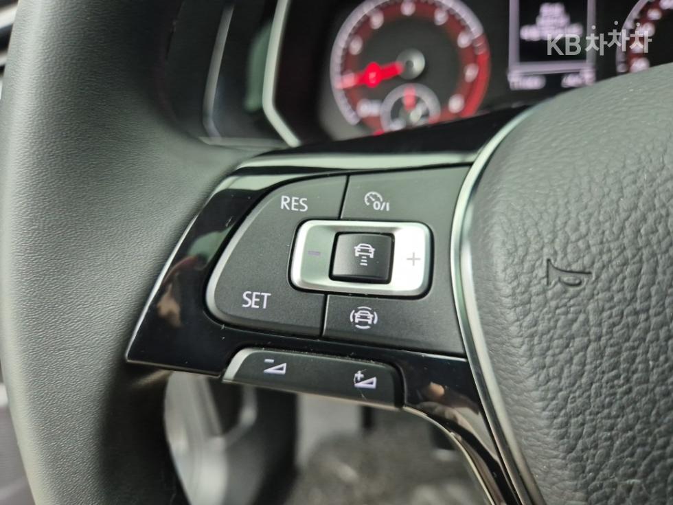 Volkswagen Jetta — miniaturë 16