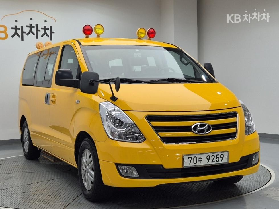 Hyundai Starex — miniaturë 4