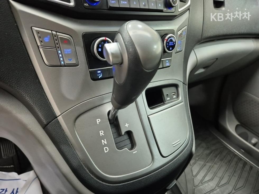 Hyundai Starex — miniaturë 8