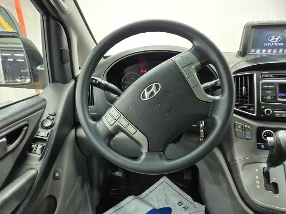 Hyundai Starex — miniaturë 9