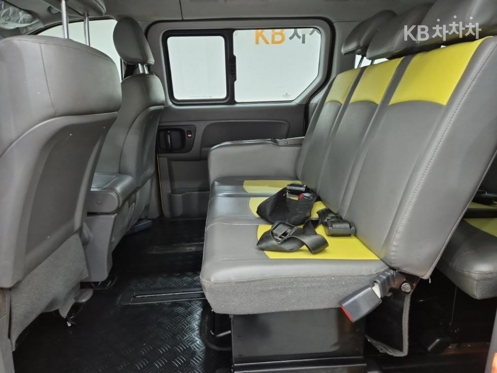 Hyundai Starex — miniaturë 12