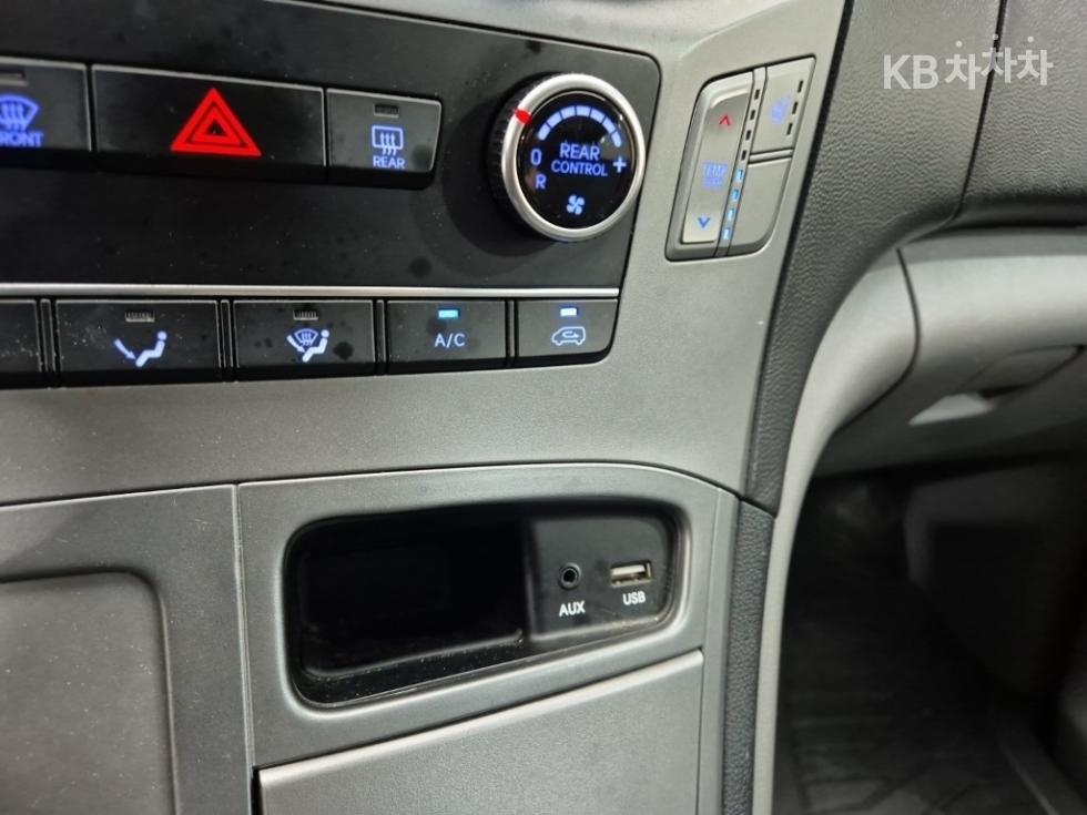 Hyundai Starex — miniaturë 16