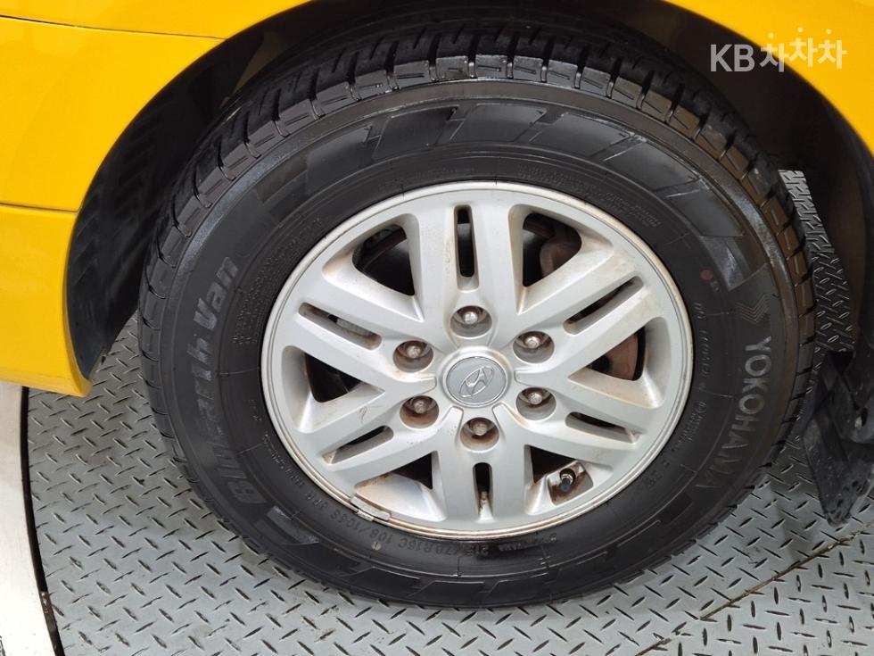 Hyundai Starex — miniaturë 19