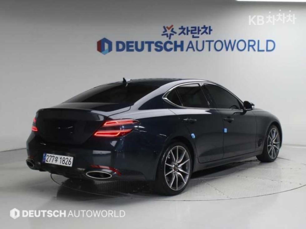 Genesis G70 — miniaturë 2