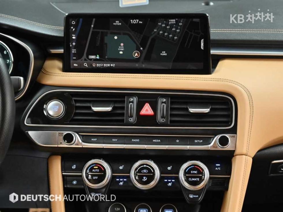 Genesis G70 — miniaturë 14