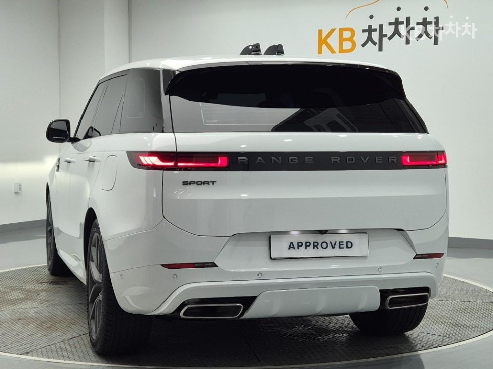 Land Rover Range Rover Sport — miniaturë 2