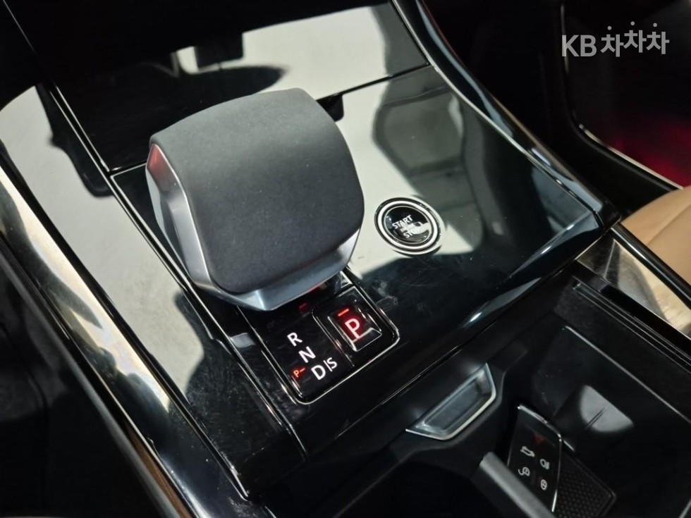Land Rover Range Rover Sport — miniaturë 8