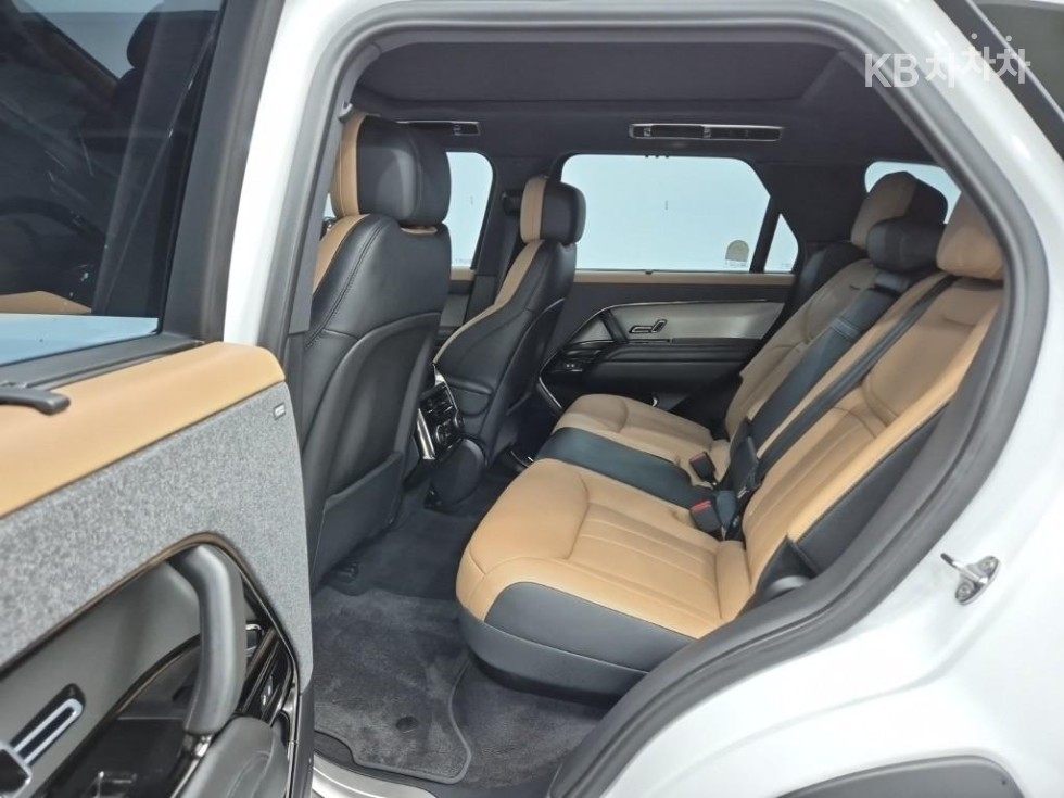 Land Rover Range Rover Sport — miniaturë 12