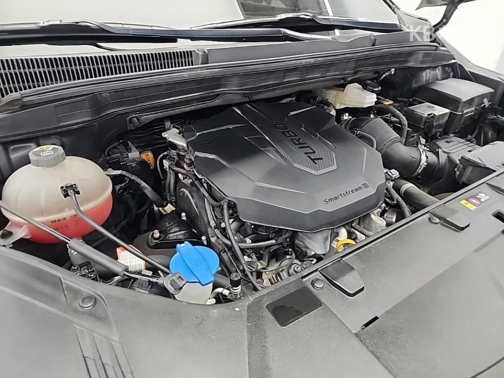 Kia Carnival — miniaturë 5