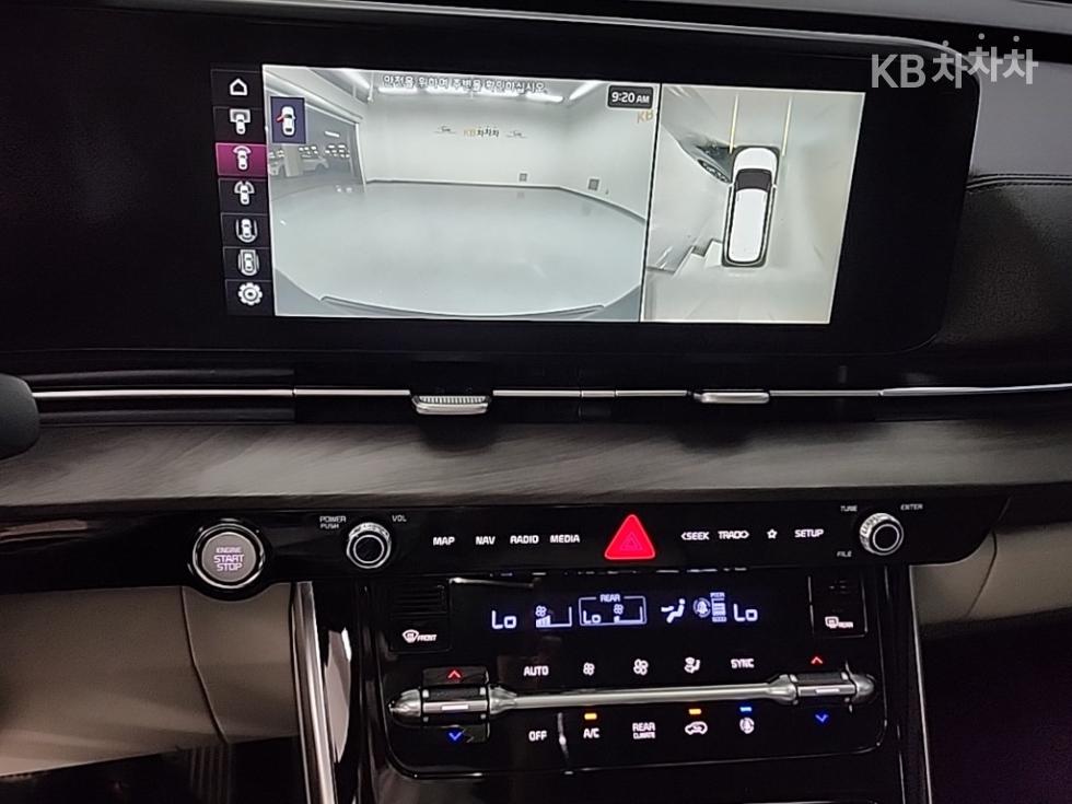 Kia Carnival — miniaturë 10
