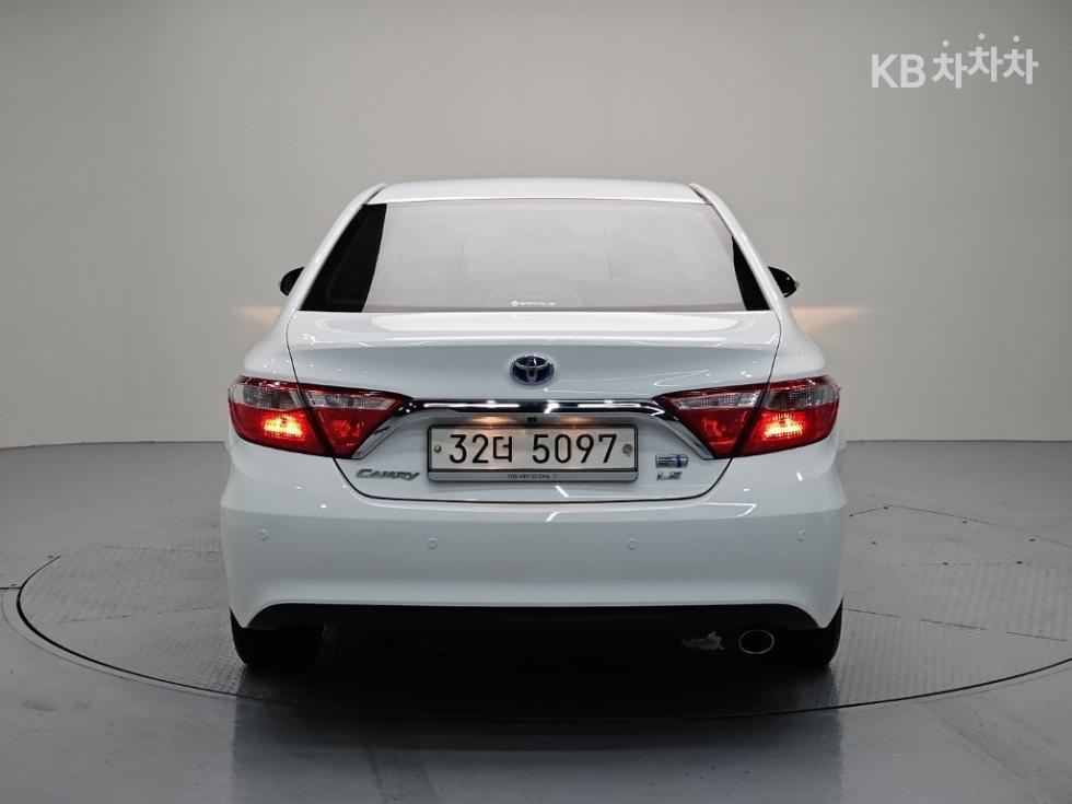 Toyota Camry — miniaturë 3