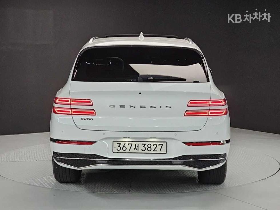 2024 Genesis GV80 photo