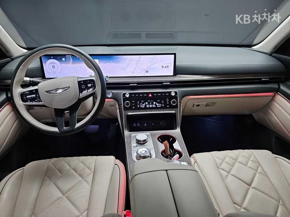 2024 Genesis GV80 photo