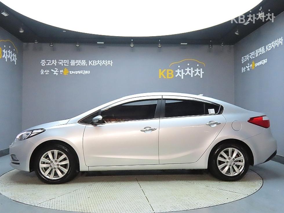 Kia K3 — miniaturë 5