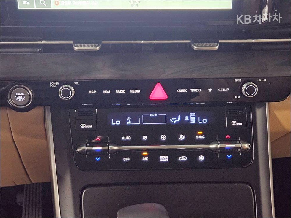 Kia Carnival — miniaturë 13