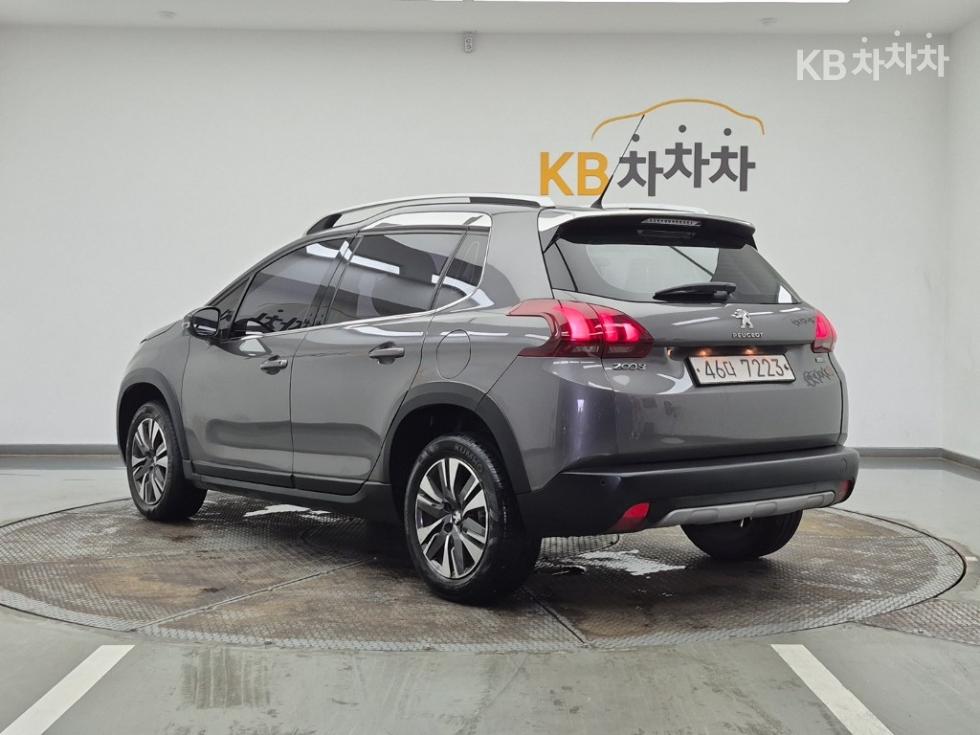 Peugeot 2008 — miniaturë 3