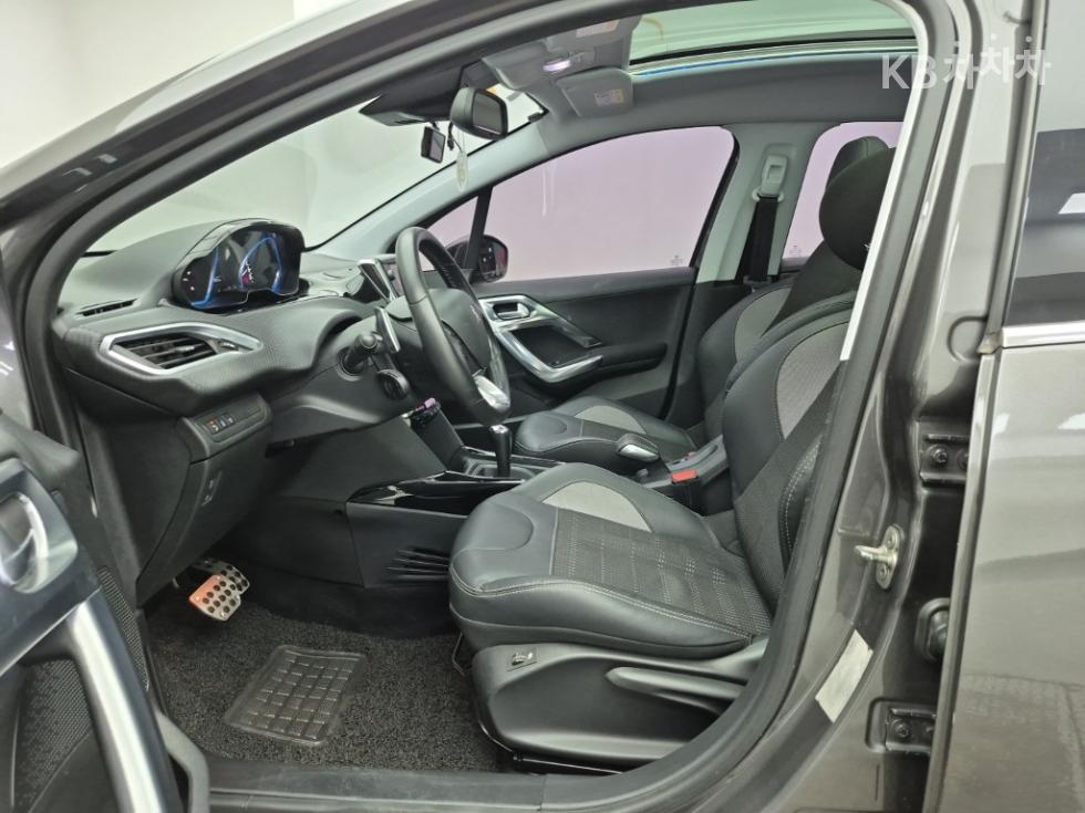 Peugeot 2008 — miniaturë 11