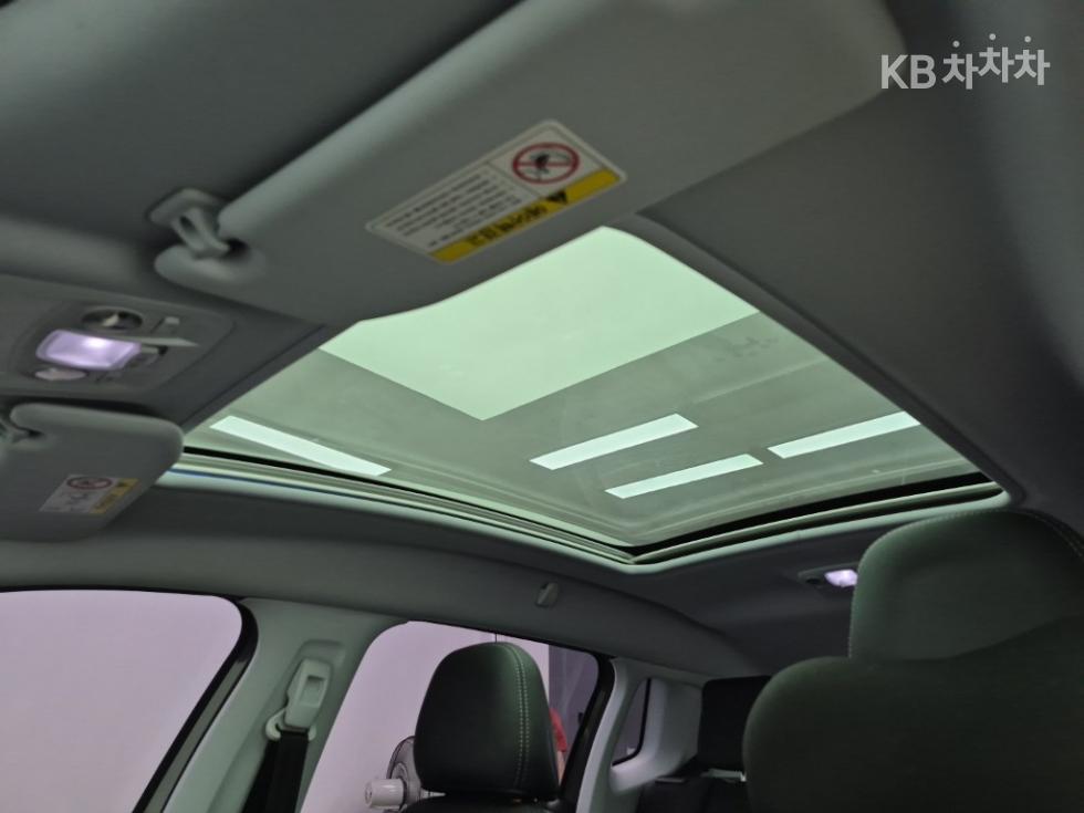 Peugeot 2008 — miniaturë 13
