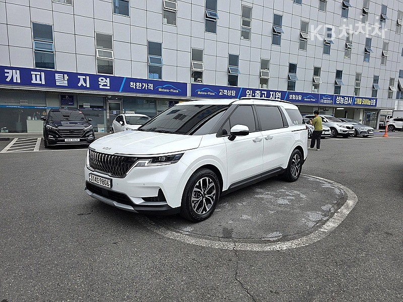 Kia Carnival — miniaturë 2