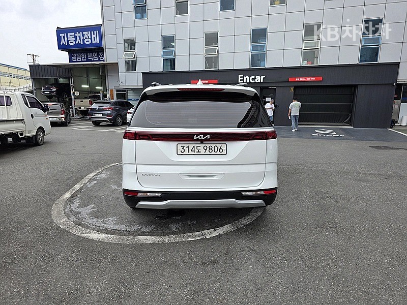 Kia Carnival — miniaturë 3
