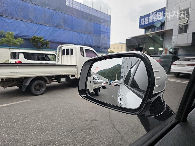 Kia Carnival — miniaturë 9