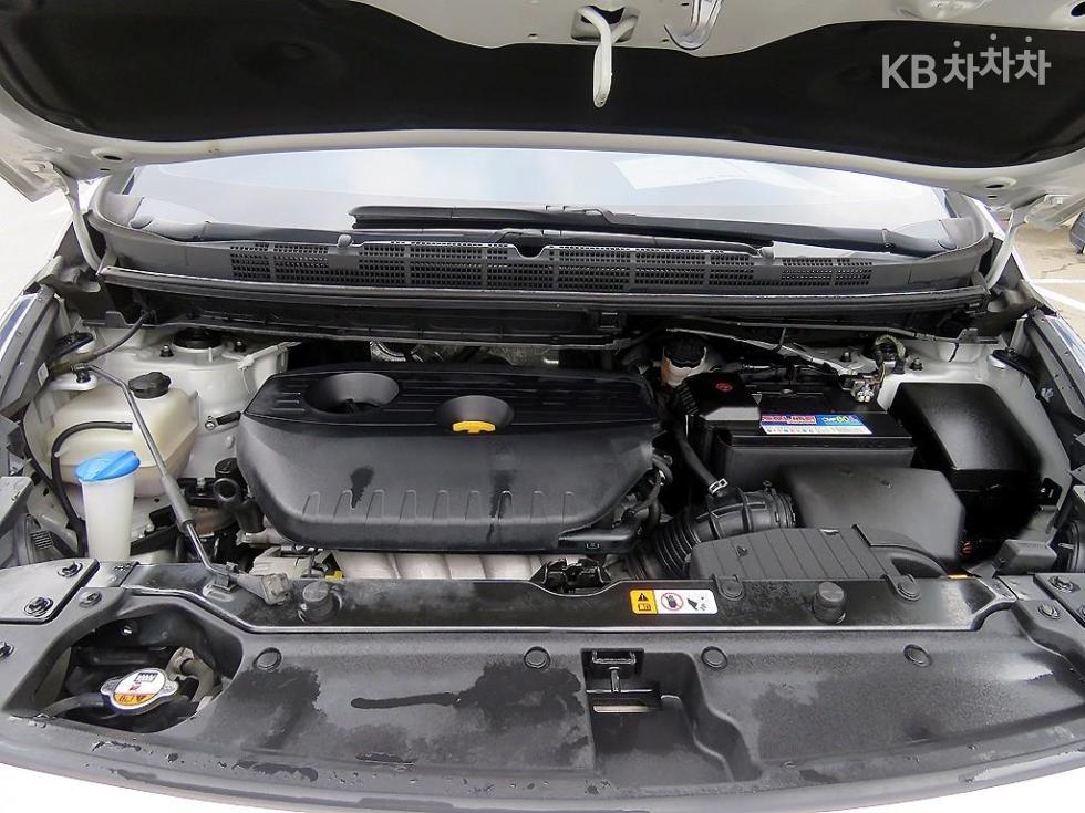 Kia Carens — miniaturë 19